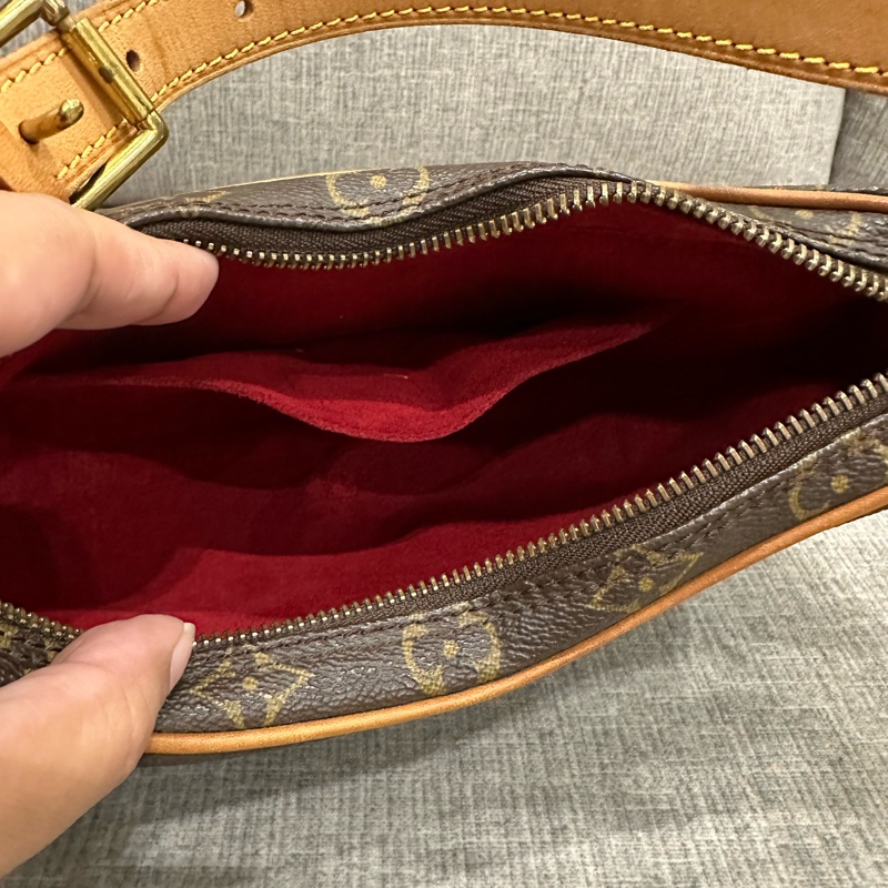 🌟慶雙十🇹🇼特惠🌟LV 豌豆包 半月包 中古款小號-3