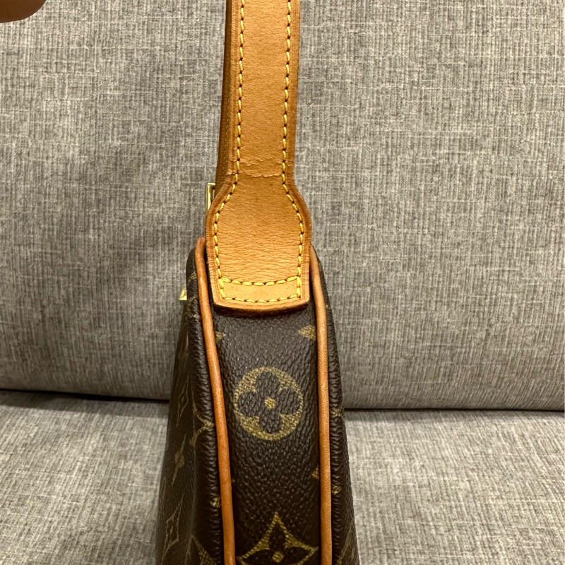 🌟慶雙十🇹🇼特惠🌟LV 豌豆包 半月包 中古款小號-8