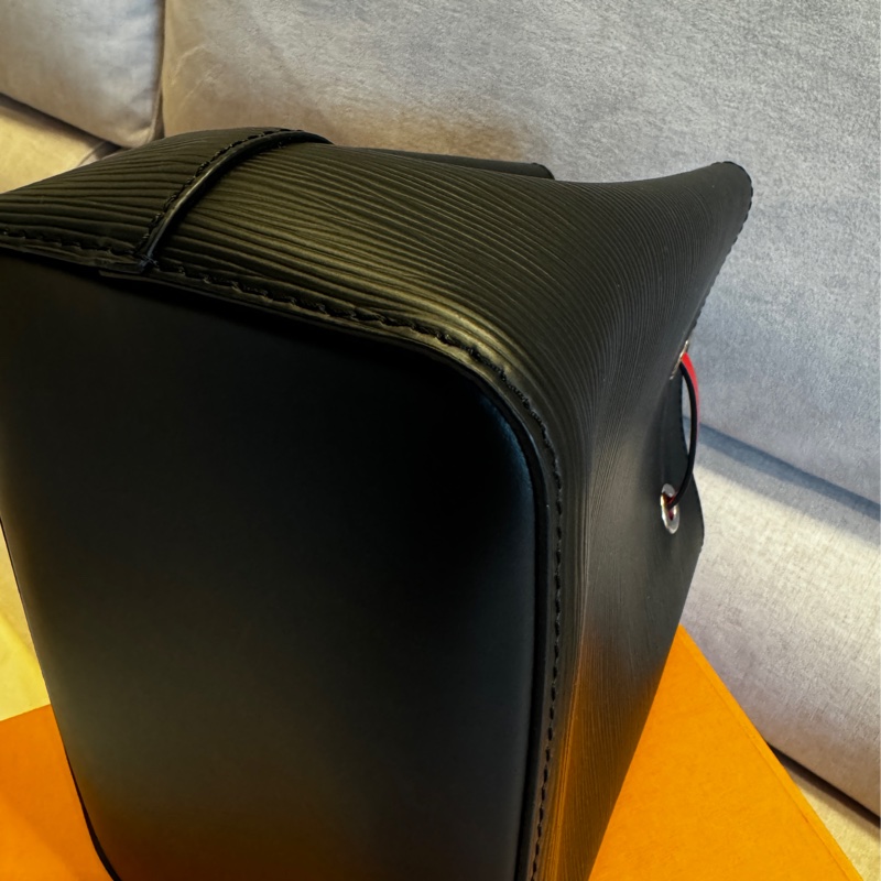 LV NeoNoe 水桶包 台灣專櫃正品 Louis Vuitton-3