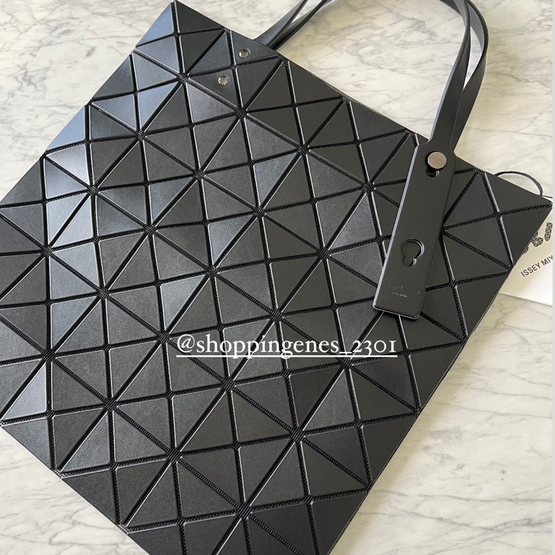 三宅一生 包包 BAO BAO 黑色 霧面 6*6 格 托特包❗️尚未抵台-0