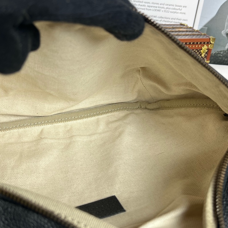 Gucci限量塗鴉款腰包 大-12