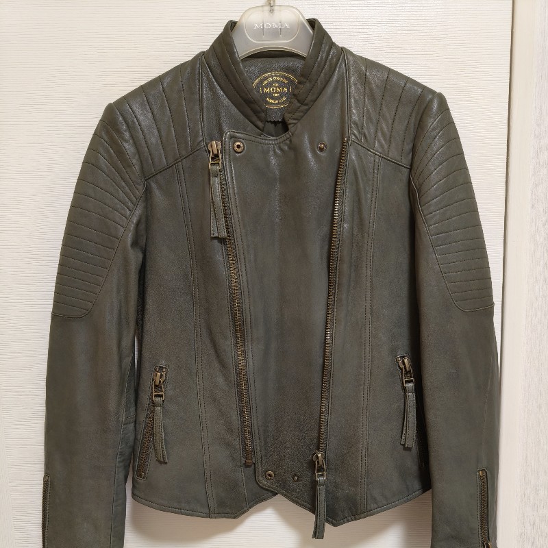 MOMA軍綠刷舊💯%綿羊皮騎士外套-1