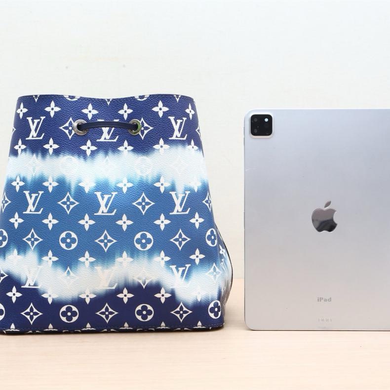 LOUIS VUITTON(路易威登) NONO 水桶包 中號 26 藍色 PVC 銀扣 2020 紮染漸變-2