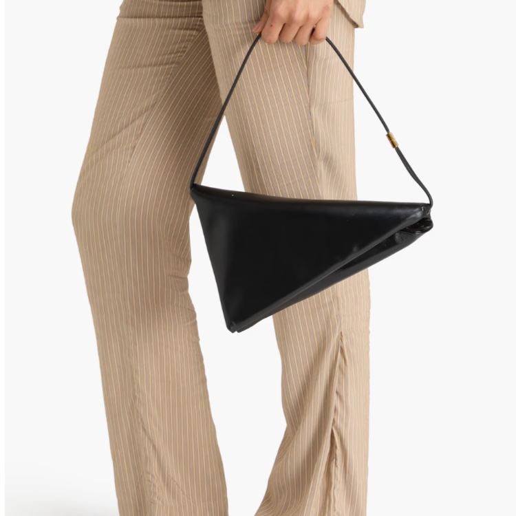 商品在台灣 全新含吊牌 MARNI 法國巴黎購回 MARNI Prisma 黑色 牛皮 手提&側背 法式 三角包-0