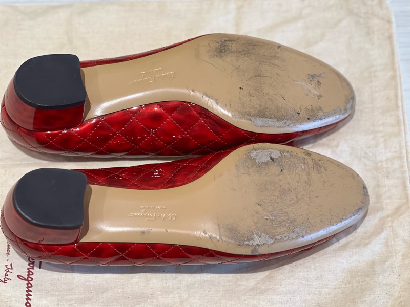 【買一送一】Salvatore Ferragamo Vara寶藍色蝴蝶結跟鞋/菱格紋漆皮亮紅低跟鞋-14