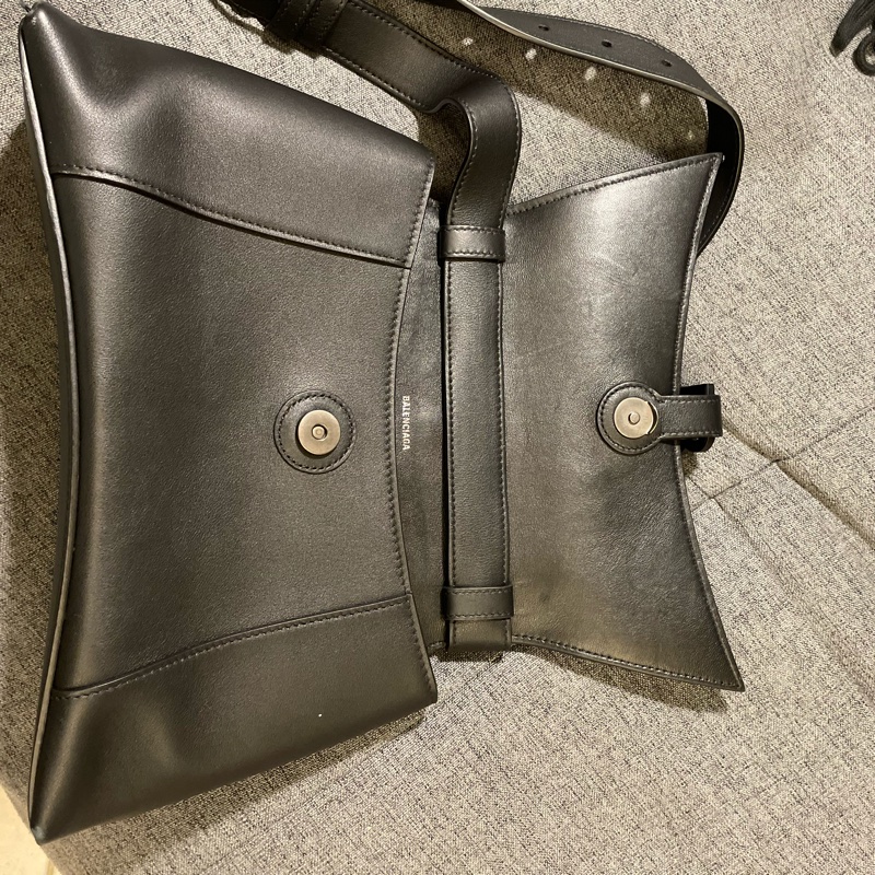 巴黎世家 Balenciaga downtown 中號 黑武士-1