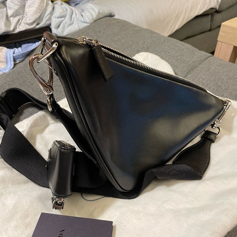 三角包Prada Triangle-2