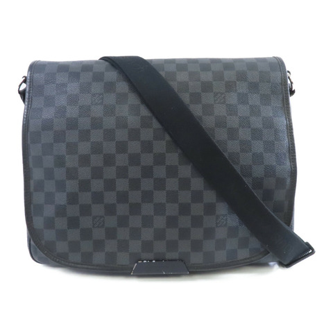 LOUIS VUITTON 【激減優惠】Damier Graphite Daniel GM銀扣肩背袋黑色/灰色