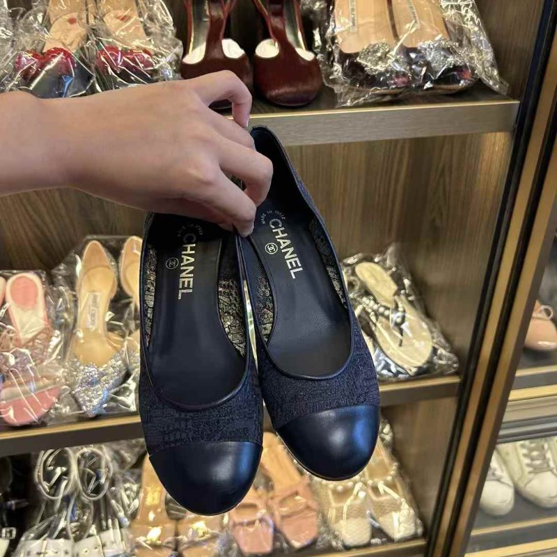 CHANEL低跟 尺寸38碼 只穿一次已貼底 後跟珍珠雙C-0