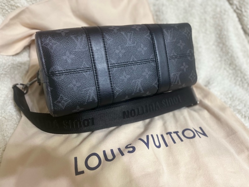 Louis Vuitton City Keepall M45936 側背包 9成新 經典黑老花 晶片款-2
