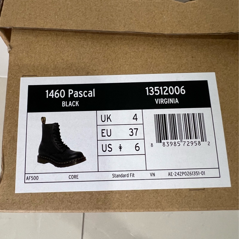 Dr. Martens 1460 Pascal Black 馬汀大夫經典八孔短靴-0