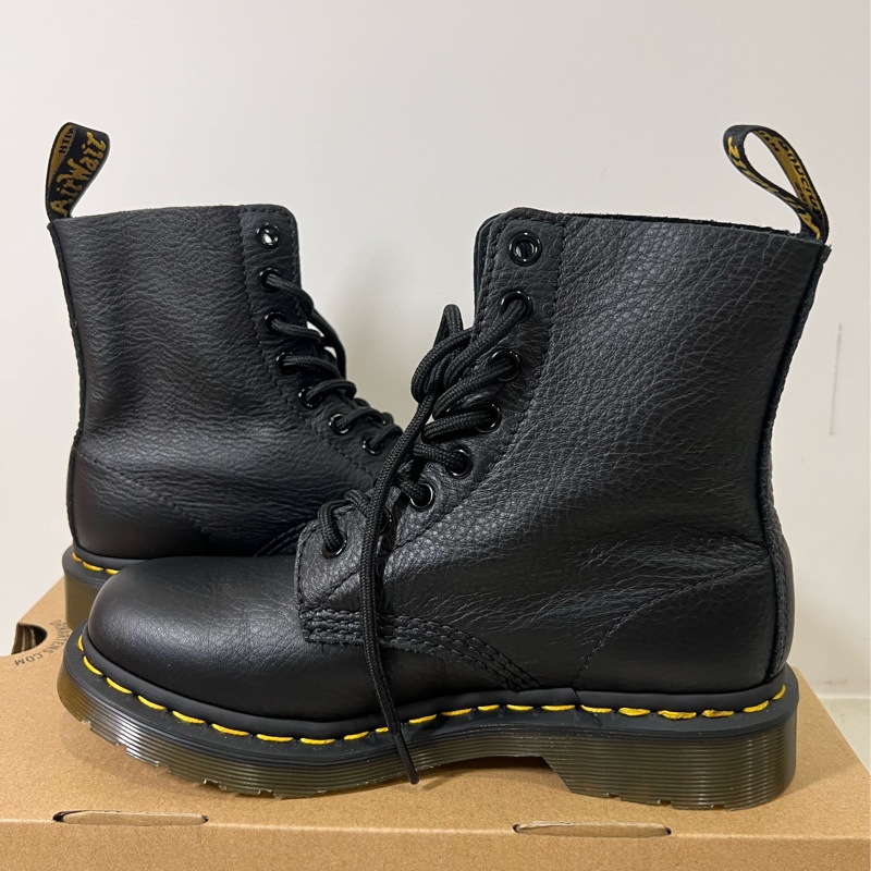 Dr. Martens 1460 Pascal Black 馬汀大夫經典八孔短靴-3