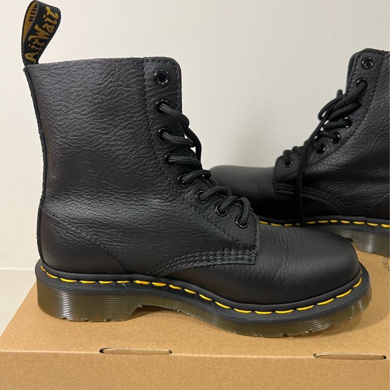 Dr. Martens 1460 Pascal Black 馬汀大夫經典八孔短靴-4