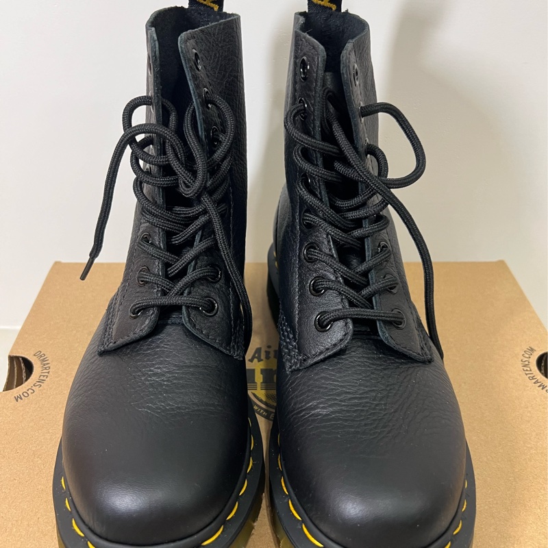 Dr. Martens 1460 Pascal Black 馬汀大夫經典八孔短靴-5