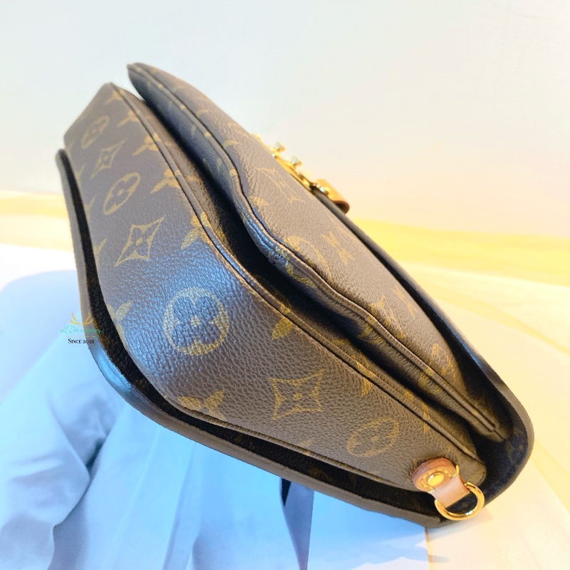 LV M44875 Pochette Métis 經典字紋 老花 兩用 手提 郵差包 信封包 兩用包-10