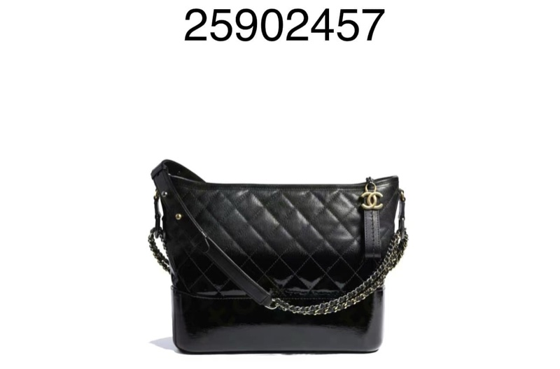 Chanel Gabrielle Hobo 深藍牛仔單寧漸層藍色金釦限量季節款流浪包  Chanel 中款流浪包-12