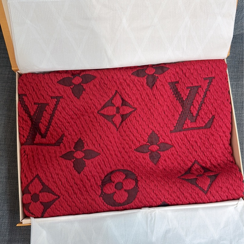 全新閒置品lv 2022新款紅雙色羊毛圍巾(紅)-5