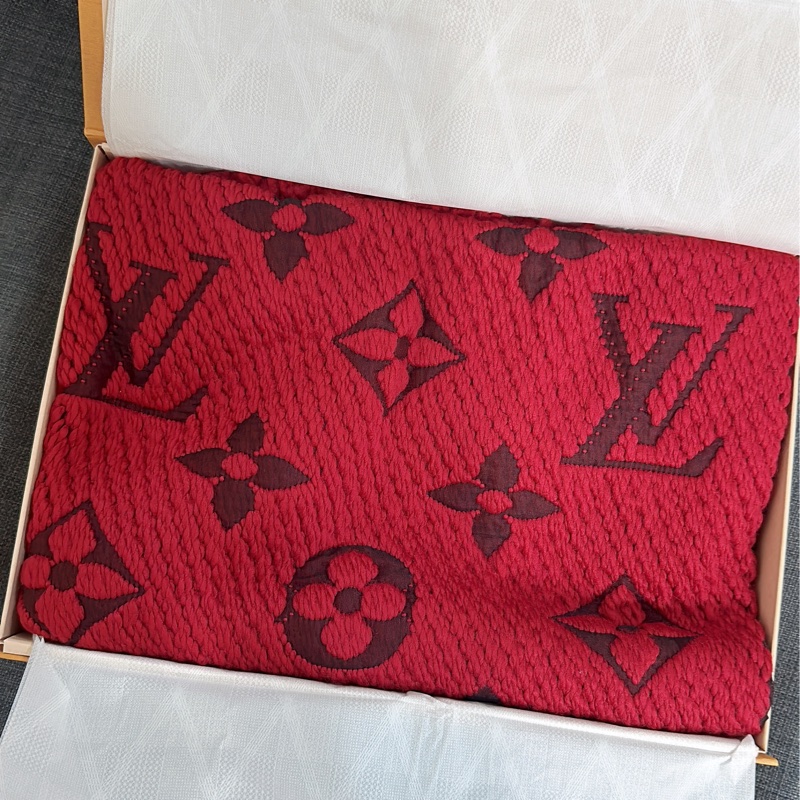 全新閒置品lv 2022新款紅雙色羊毛圍巾(紅)-6