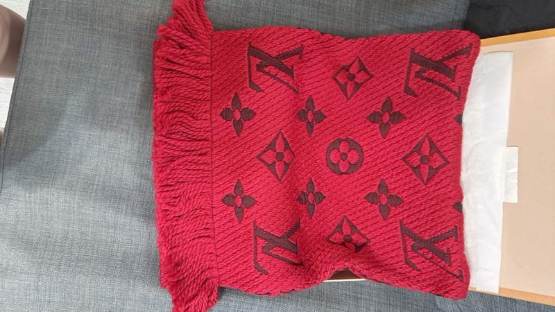 全新閒置品lv 2022新款紅雙色羊毛圍巾(紅)-8