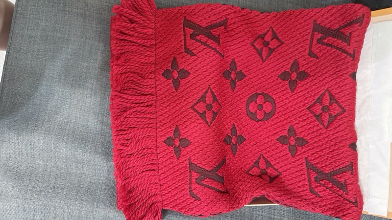 全新閒置品lv 2022新款紅雙色羊毛圍巾(紅)-9