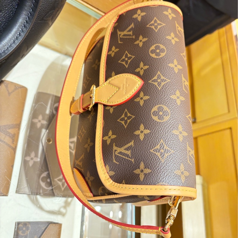 Lv法棍🥖義大利帶回(附發票)降價囉!-8