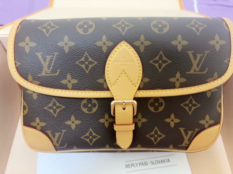 Lv法棍🥖義大利帶回（附發票）降價囉！-7