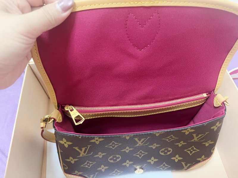 Lv法棍🥖義大利帶回（附發票）降價囉！-13