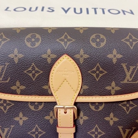 Lv法棍🥖義大利帶回(附發票)降到骨折囉!先搶先贏!-7