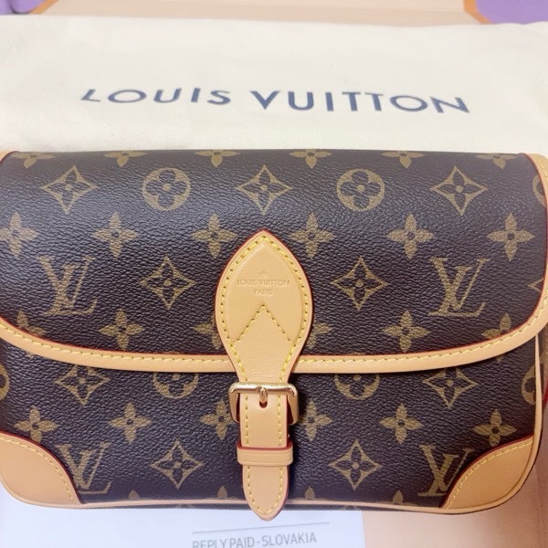 Lv法棍🥖義大利帶回(附發票)降到骨折囉!先搶先贏!-8