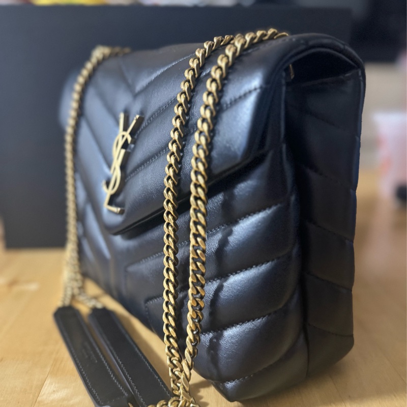 SAINT LAURENT Loulou 黑色皮革小号肩背包(可斜背)-1