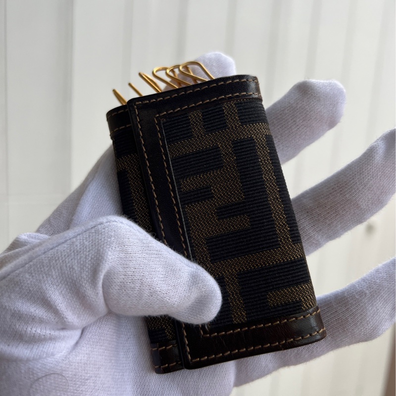 【FENDI】老花鑰匙包-1