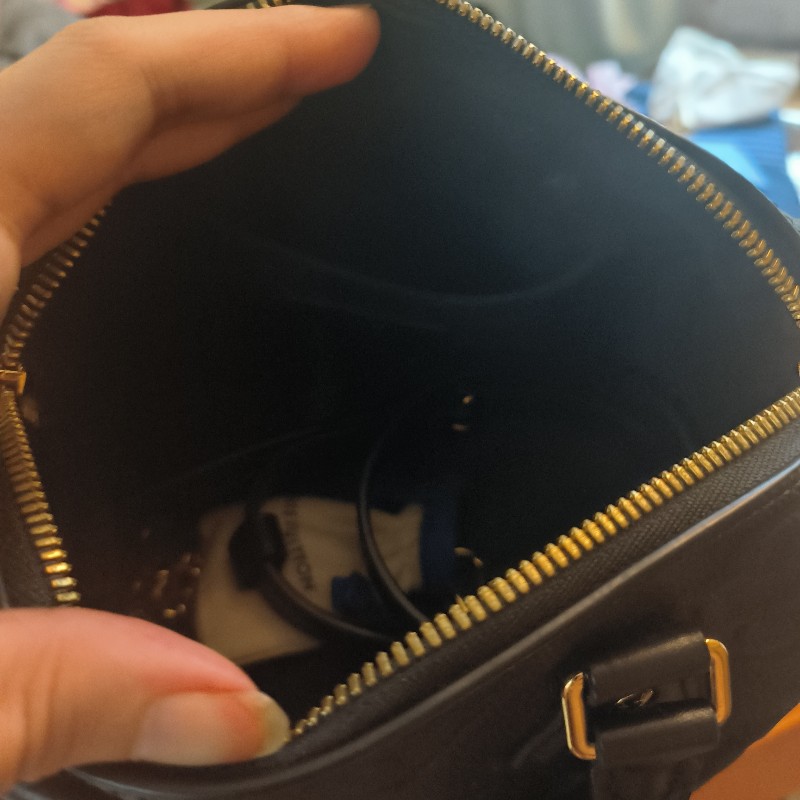 LV Speedy Bandouliere 20 大花波士頓 全牛皮黑壓紋-11