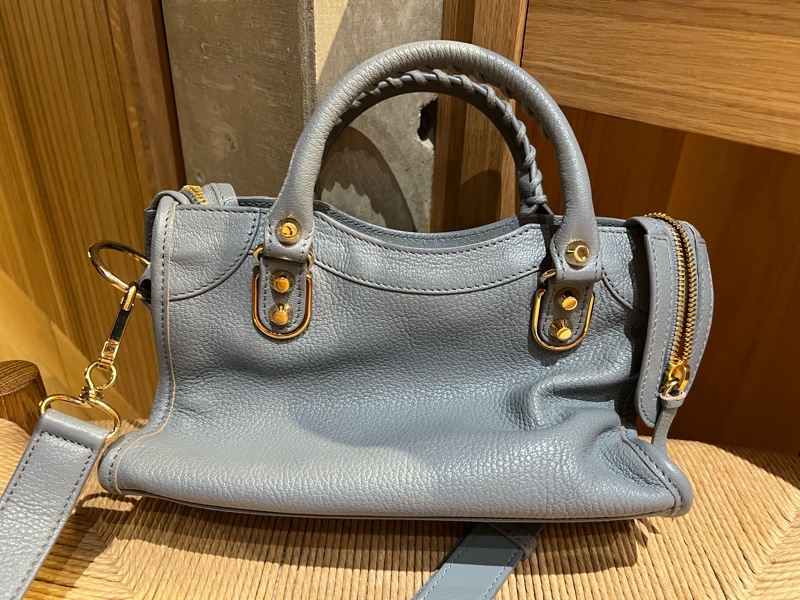 巴黎世家Balenciaga 霧霾藍金釦小山羊皮 機車包 mini尺寸-1