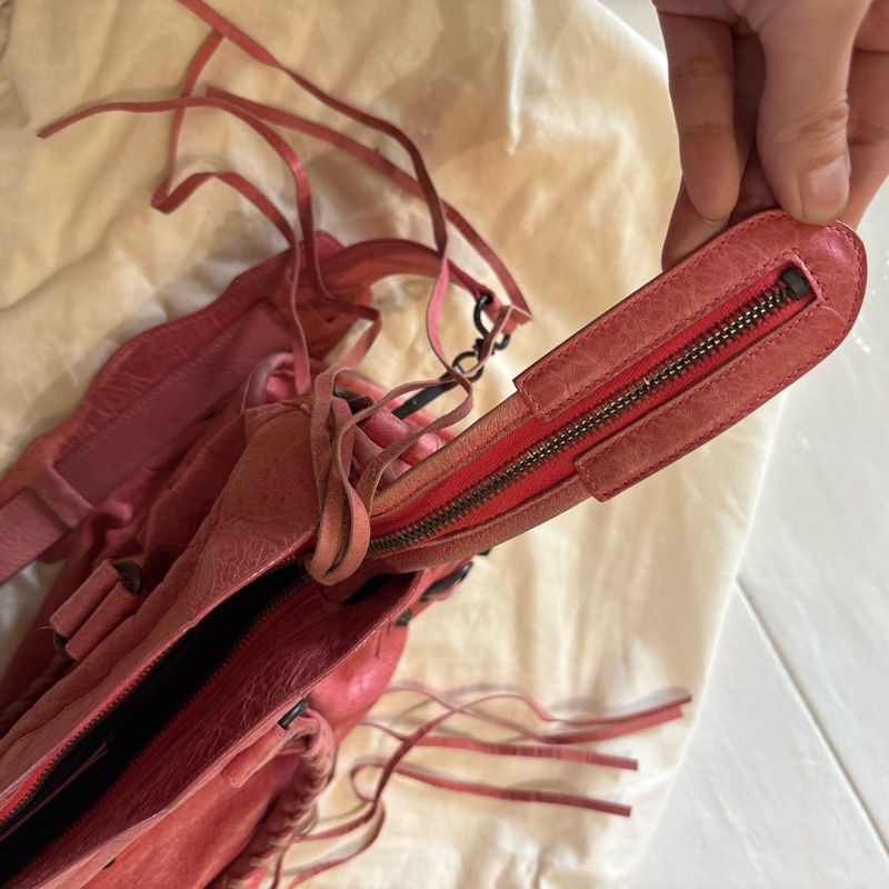 巴黎世家乾燥玫瑰粉包包-33