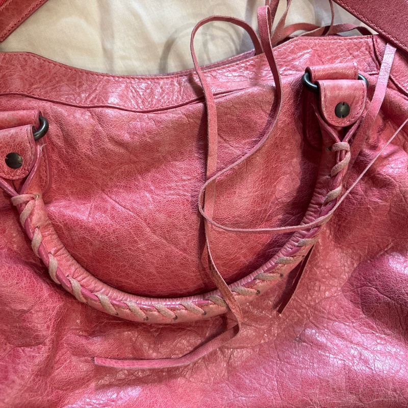 巴黎世家乾燥玫瑰粉包包-35