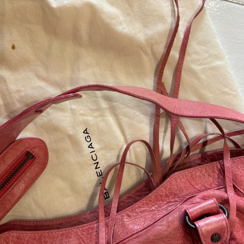 巴黎世家乾燥玫瑰粉包包-36