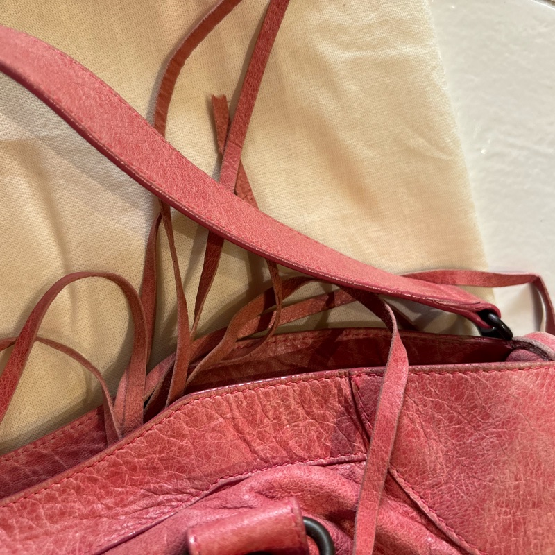 巴黎世家乾燥玫瑰粉包包-41