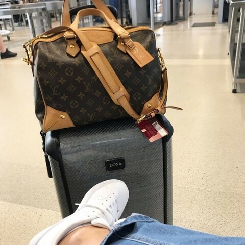Louise Vuitton retiro M40325 可放A4