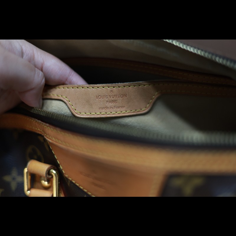 Louise Vuitton retiro M40325 可放A4-11
