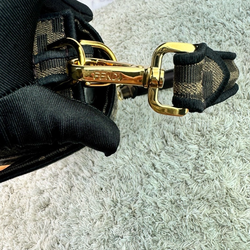 FENDI 芬迪 Baguette棕色FF提花布 經典老花法棍包 斜背包 肩背包  手提包-25