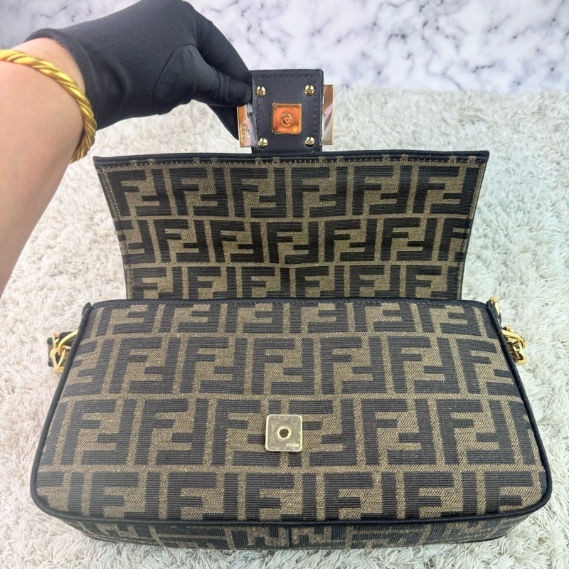 FENDI 芬迪 Baguette棕色FF提花布 經典老花法棍包 斜背包 肩背包  手提包-27