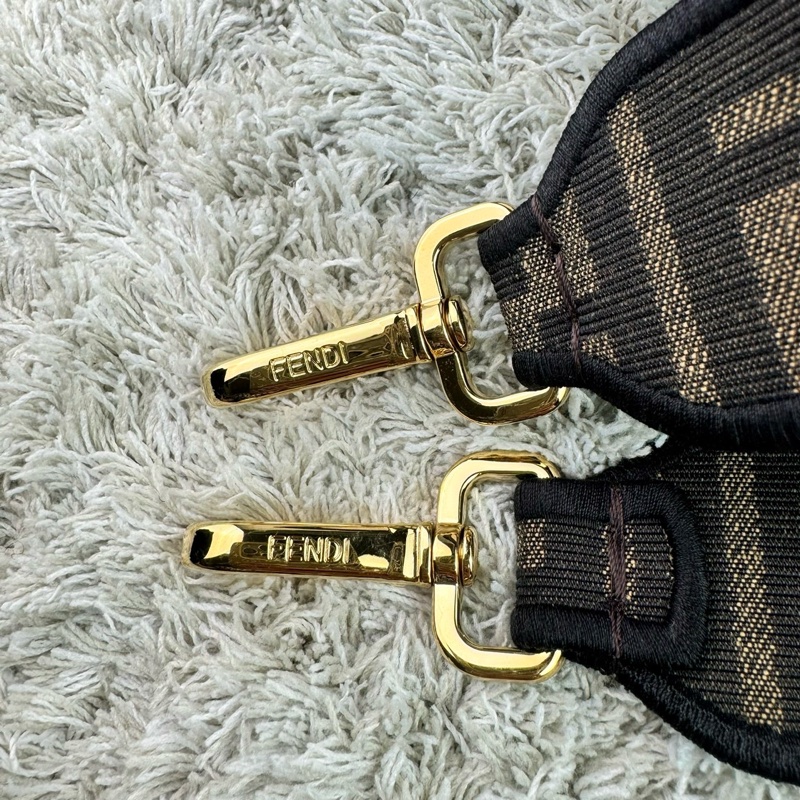 FENDI 芬迪 Baguette棕色FF提花布 經典老花法棍包 斜背包 肩背包  手提包-32