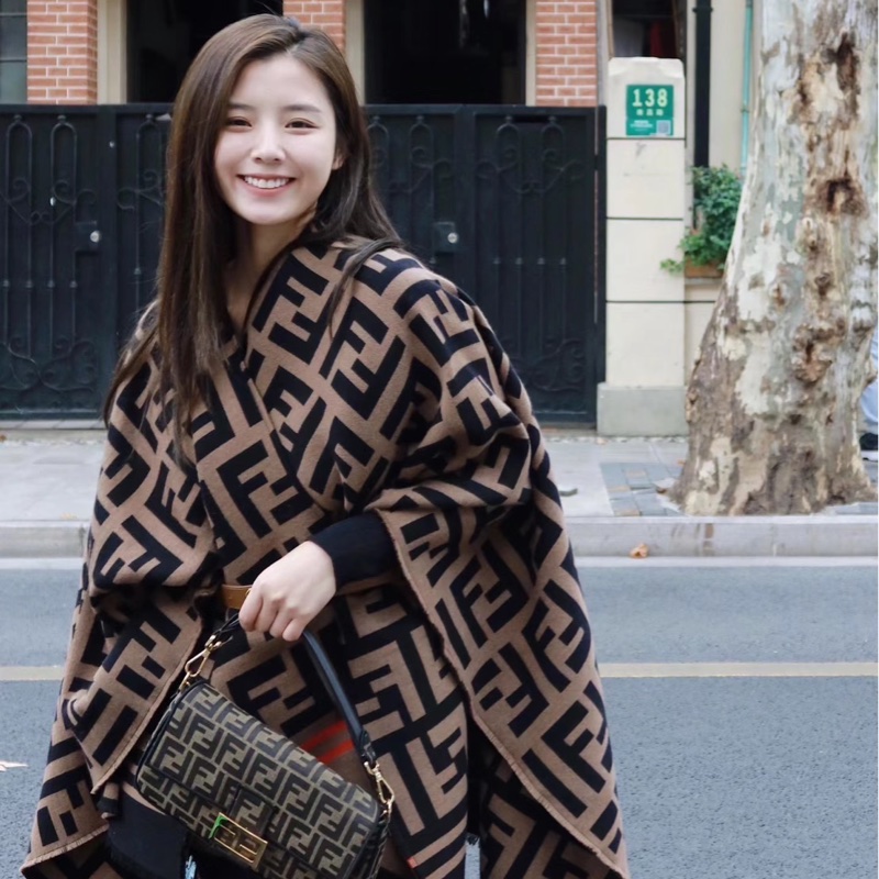 FENDI 芬迪 Baguette棕色FF提花布 經典老花法棍包 斜背包 肩背包  手提包-37