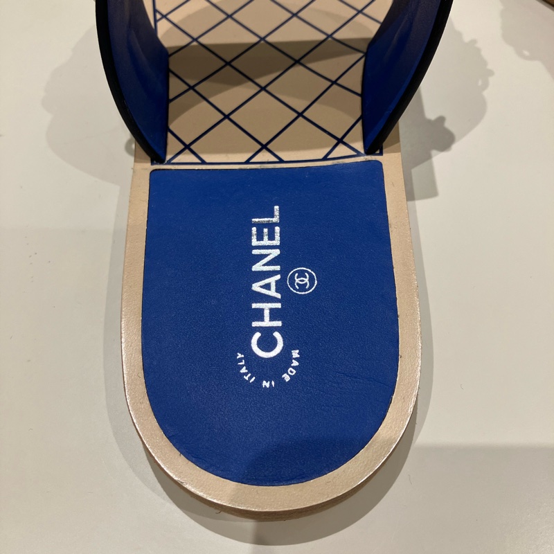 香奈兒皮穿鏈雙C Logo穿趾拖鞋-51