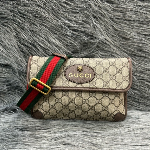 GUCCI 493930 字紋 綠紅綠 虎頭包 斜背包 相機包 手拿包 腰包 胸口包 霹靂包