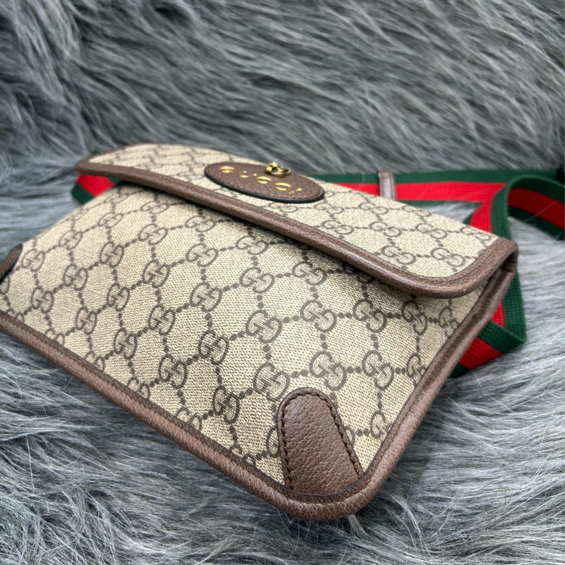 GUCCI 493930 字紋 綠紅綠 虎頭包 斜背包 相機包 手拿包 腰包 胸口包 霹靂包-7