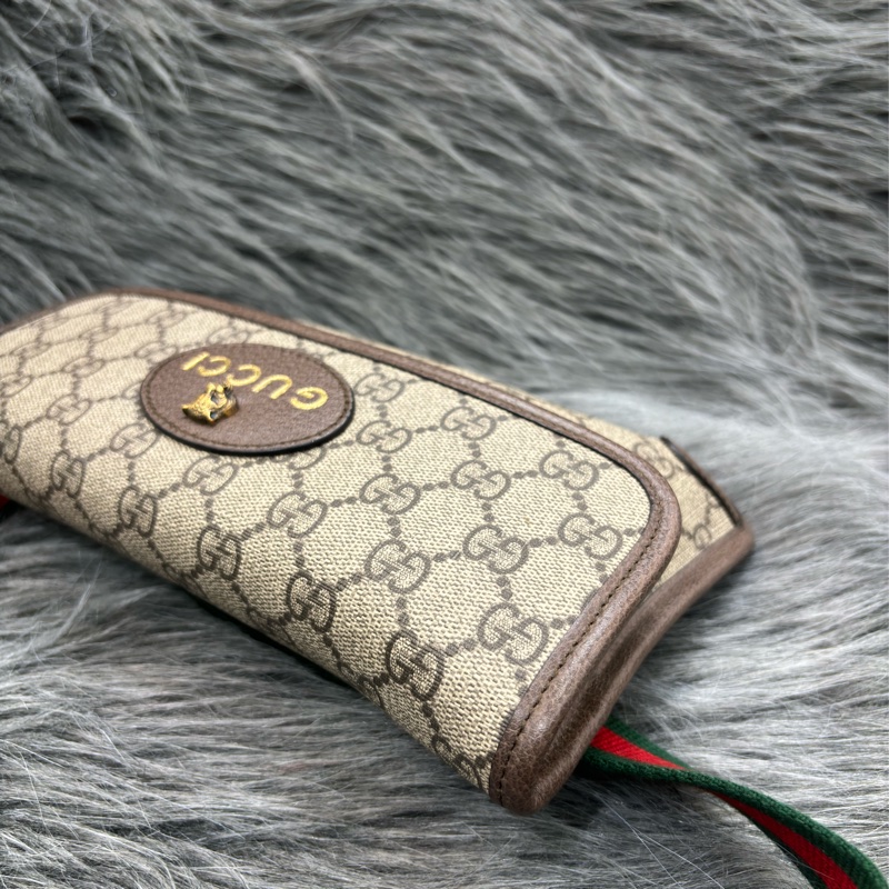 GUCCI 493930 字紋 綠紅綠 虎頭包 斜背包 相機包 手拿包 腰包 胸口包 霹靂包-11