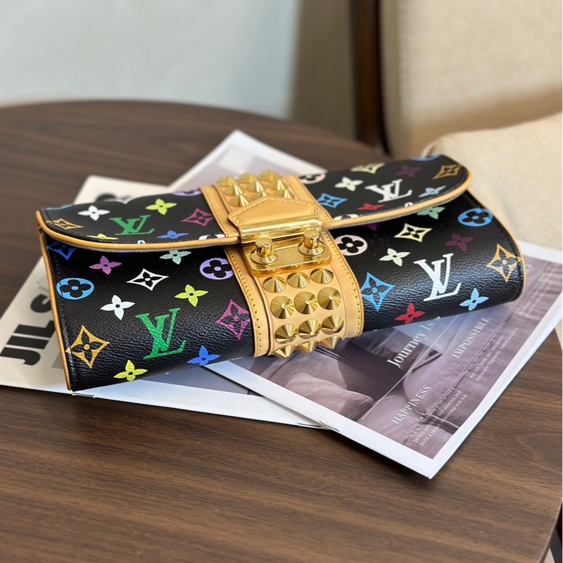 Lv 黑三彩晚宴手拿包-2