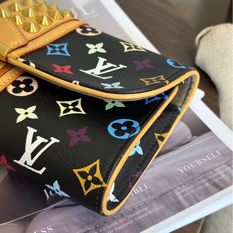 Lv 黑三彩晚宴手拿包-4