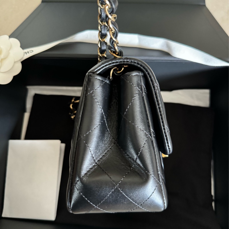 買到賺到🤍23年芯片款99新 正品全配 Chanel cf 17方胖子 黑金羊皮 香奈兒經典方胖-1